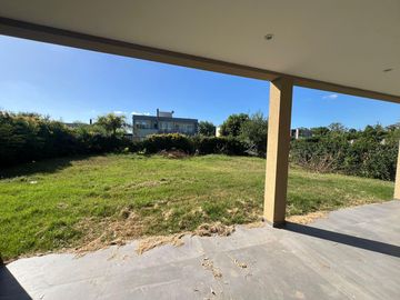 Venta Casa en Eucaliptus Haras Santa Maria Escobar