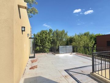 Venta Casa en Eucaliptus Haras Santa Maria Escobar