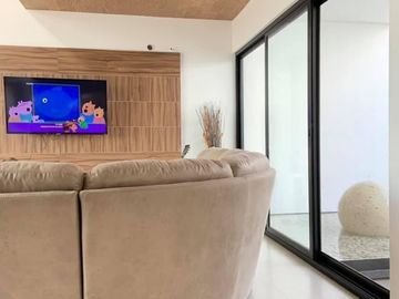 CASA EN VENTA BIOGRAND JURIQUILLA $4,650,000