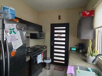 VENTA CASA EN ESQUINA EN ZONA DE CONKAL, MÉRIDA;YUCATÁN