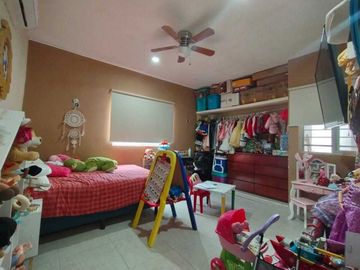 VENTA CASA EN ESQUINA EN ZONA DE CONKAL, MÉRIDA;YUCATÁN