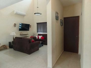 VENTA CASA EN ESQUINA EN ZONA DE CONKAL, MÉRIDA;YUCATÁN