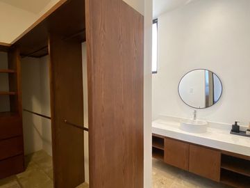CASA EN VENTA EN MERIDA EN PRIVADA EN TEMOZON, YUCATAN