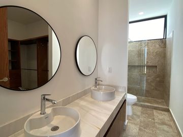 CASA EN VENTA EN MERIDA EN PRIVADA EN TEMOZON, YUCATAN