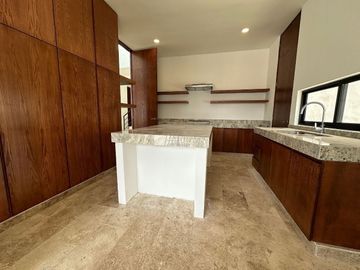 CASA EN VENTA EN MERIDA EN PRIVADA EN TEMOZON