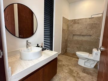 CASA EN VENTA EN MERIDA EN PRIVADA EN TEMOZON
