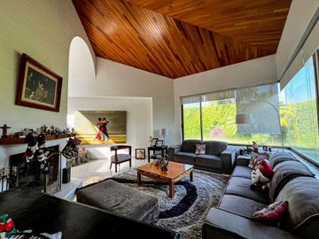 Casa de lujo en venta en Club Atlas Colomos a 5 min de Andares