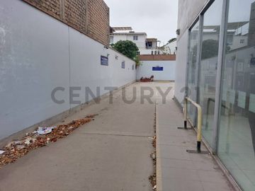 ALQUILER DE LOCAL COMERCIAL - AV BENAVIDES