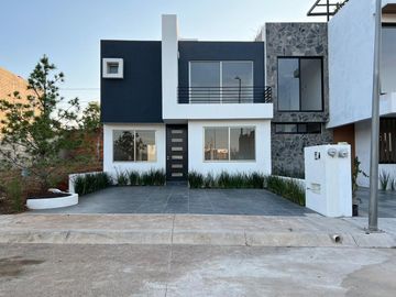 CASA NUEVA EN VENTA SAN JESUS DEL MONTE, FRACC. PRIVADO CON VIGILANCIA Y GRANDES