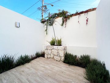 CASA NUEVA EN VENTA SAN JESUS DEL MONTE, FRACC. PRIVADO CON VIGILANCIA Y GRANDES