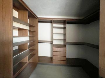 CASA NUEVA EN VENTA SAN JESUS DEL MONTE, FRACC. PRIVADO CON VIGILANCIA Y GRA
