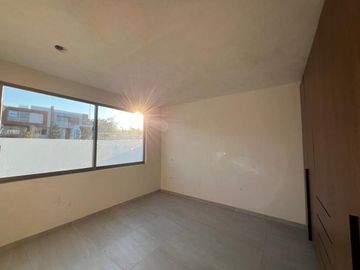 CASA NUEVA EN VENTA SAN JESUS DEL MONTE, FRACC. PRIVADO CON VIGILANCIA Y GRA