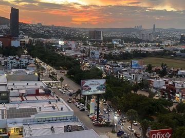 SE VENDE ó RENTA LOFT AMUEBLADO EN VILLAS DEL JUNCAL