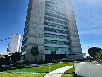 Hermoso departamento en venta en Residencial Palmas Torre II