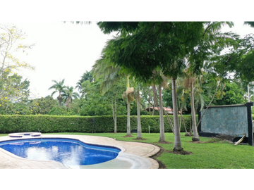 VENTA HERMOSA CASA CAMPESTRE EN CONDOMINIO CERRITOS PEREIRA