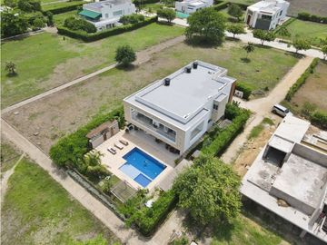 Venta CASA DE LUJO en ZONA NORTE Condominio Palma Real Cartagena