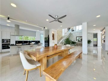 Venta CASA DE LUJO en ZONA NORTE Condominio Palma Real Cartagena