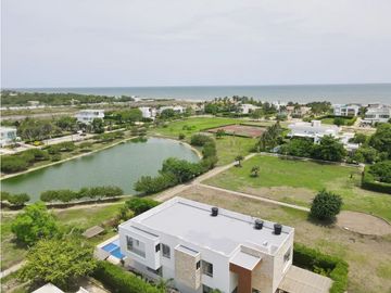Venta CASA DE LUJO en ZONA NORTE Condominio Palma Real Cartagena