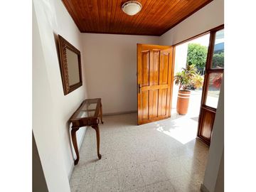 VENTA DE CASA  DE DOS NIVELES EN EL B/ LA CASTELLANA DE MONTERIA