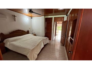 VENTA DE CASA  DE DOS NIVELES EN EL B/ LA CASTELLANA DE MONTERIA