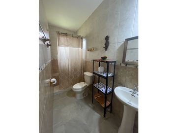 VENTA O ALQUILER DE CASA DE CAMPO AMOBLADA EN ANTON