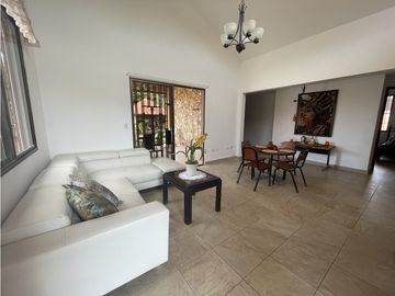 VENTA O ALQUILER DE CASA DE CAMPO AMOBLADA EN ANTON