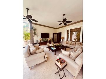 CASA VENTA ROYAL PACIFIC