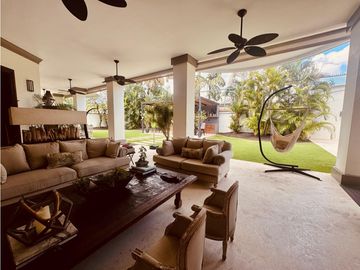 CASA VENTA ROYAL PACIFIC