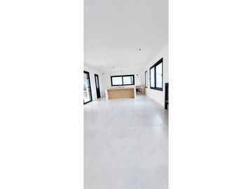 Casa en venta Pinamar Nayades a estrenar!