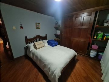 SE VENDE HERMOSA CASA AMPLIA ALGARRA II ZIPAQUIRA