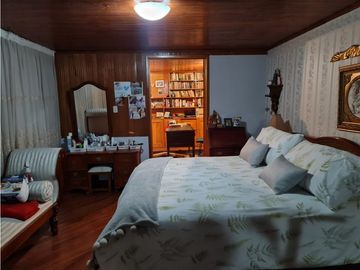 SE VENDE HERMOSA CASA AMPLIA ALGARRA II ZIPAQUIRA
