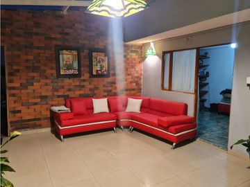 SE VENDE HERMOSA CASA AMPLIA ALGARRA II ZIPAQUIRA