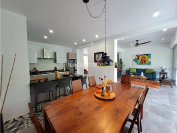 SE  VENDE ESPECTACULAR CASA EN SAN JOSE DE LAS VILLAS