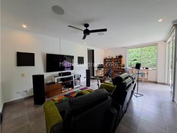 SE  VENDE ESPECTACULAR CASA EN SAN JOSE DE LAS VILLAS
