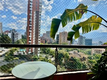 Apartamento en venta en El Poblado - Los Parra