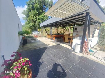 Venta Casa Campestre Calarcá Quindío Colombia COD: 8433389