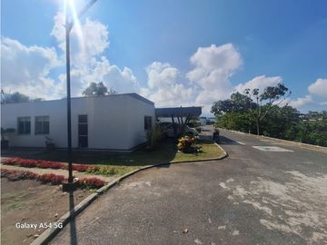 Venta Casa Campestre Calarcá Quindío Colombia COD: 8433389
