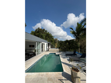Venta Casa Campestre Calarcá Quindío Colombia COD: 8433389