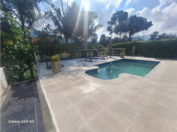 Venta Casa Campestre Calarcá Quindío Colombia COD: 8433389