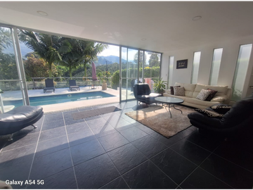 Venta Casa Campestre Calarcá Quindío Colombia COD: 8433389