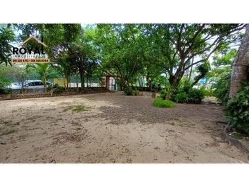 PLAYA MENDOZA TUBARA COLOMBIA VENTA LOTE 690 M2 CON CASA DE 250 M2