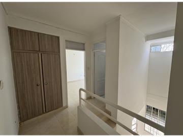 VENTA DE CASA  DE DOS NIVELES EN EL B/ LA CASTELLANA DE MONTERIA