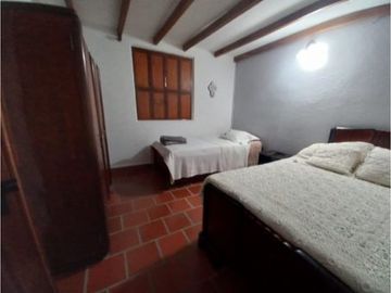 FINCA EN MARINILLA