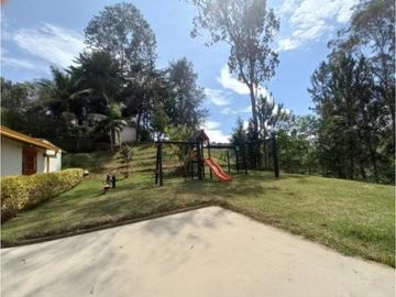 FINCA EN MARINILLA