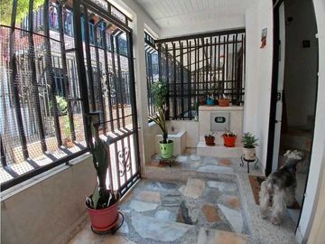 VENDO CASA EN VILLA DEL PRADO EN PASAJE