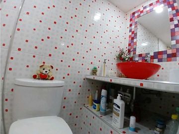 VENDO CASA EN VILLA DEL PRADO EN PASAJE