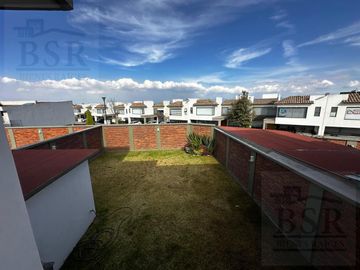 CASA EN VENTA EN VALLE DE LAS FUENTES CALIMAYA