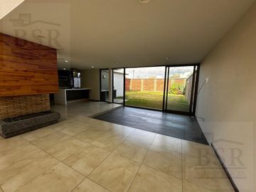 CASA EN VENTA EN VALLE DE LAS FUENTES CALIMAYA