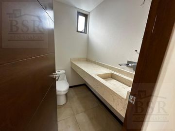 CASA EN VENTA EN VALLE DE LAS FUENTES CALIMAYA