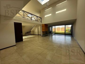 CASA EN VENTA EN VALLE DE LAS FUENTES CALIMAYA